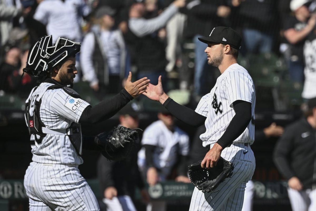 Apr 5, 2026; Chicago, Illinois, USA;  Chicago White Sox catcher Edgar Quero (26) and pitcher Chris Murphy (38) high five after the game against Toronto Blue Jays at Rate Field. Mandatory Credit: Matt Marton-Imagn Images