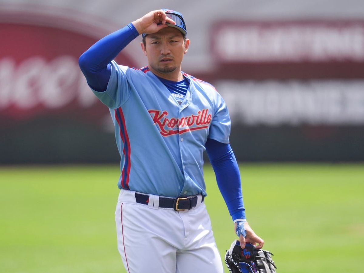 Chicago Cubs outfielder Seiya Suzuki (6) is playing right field during the Knoxville Smokies and Birmingham Barons Minor League Baseball game on April 5, 2026, in Knoxville, Tennessee.