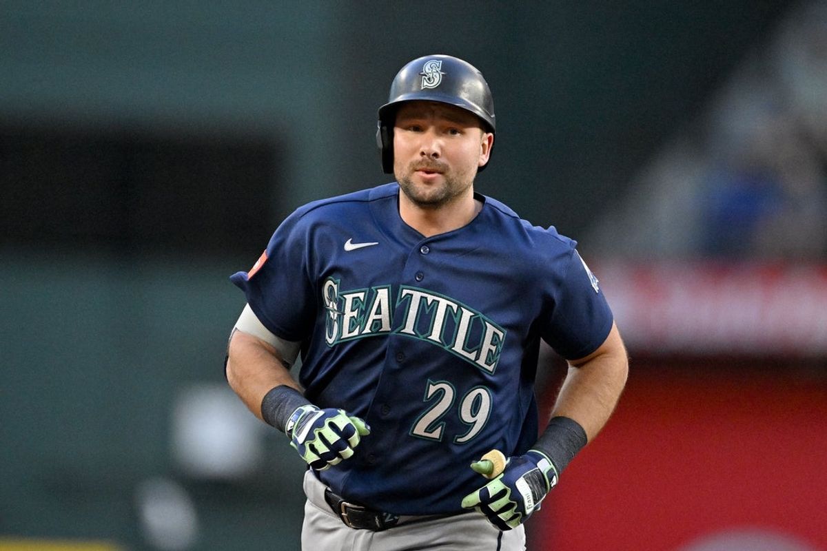 Apr 6, 2026; Arlington, Texas, USA; Seattle Mariners catcher Cal Raleigh (29) rounds the bases after he hits a home run against the Texas Rangers during the first inning at Globe Life Field. Mandatory Credit: Jerome Miron-Imagn Images