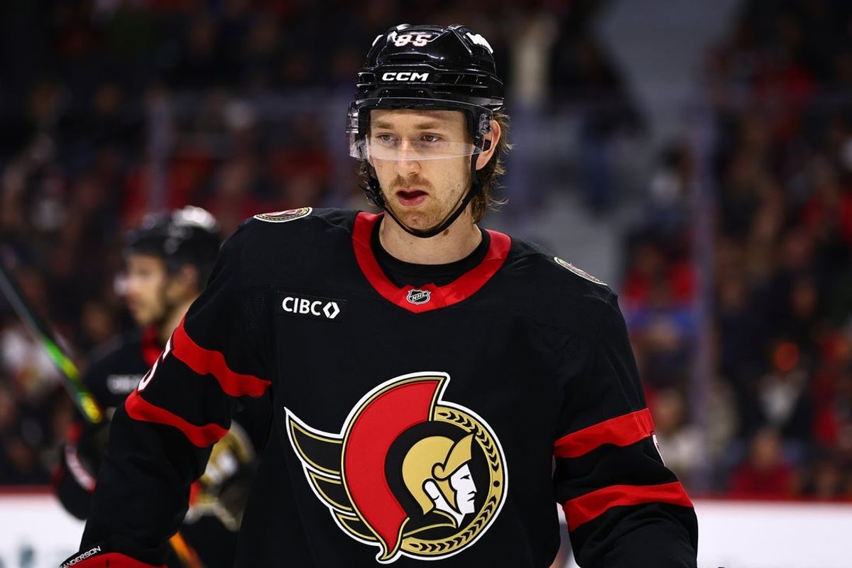 Apr 7, 2026; Ottawa, Ontario, CAN;  Ottawa Senators defenseman Jake Sanderson (85) is seen in a game against the Tampa Bay Lightning during the second period at Canadian Tire Centre. Mandatory Credit: Keito Newman-Imagn Images