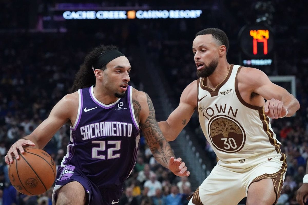 Deadspin | Steph Curry brilha no final e ajuda os Warriors a