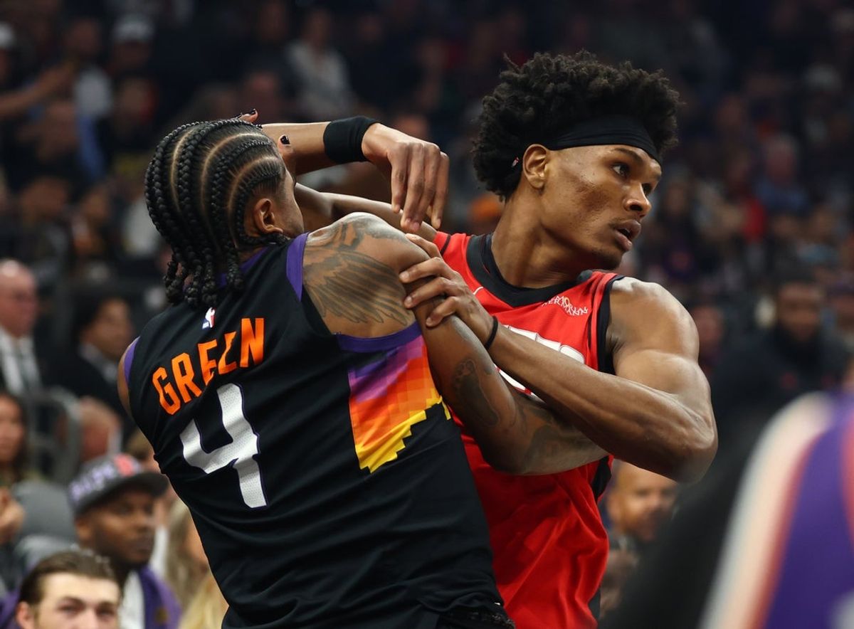 Apr 7, 2026; Phoenix, Arizona, USA; Phoenix Suns guard Jalen Green (4) scuffles with Houston Rockets guard Amen Thompson in the first half at Mortgage Matchup Center. Mandatory Credit: Mark J. Rebilas-Imagn Images