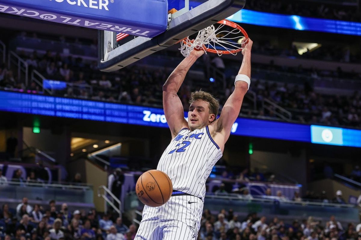 Apr 8, 2026; Orlando, Florida, USA; Orlando Magic forward Franz Wagner (22) dunks during the second half against the Minnesota Timberwolves at Kia Center. Mandatory Credit: Mike Watters-Imagn Images