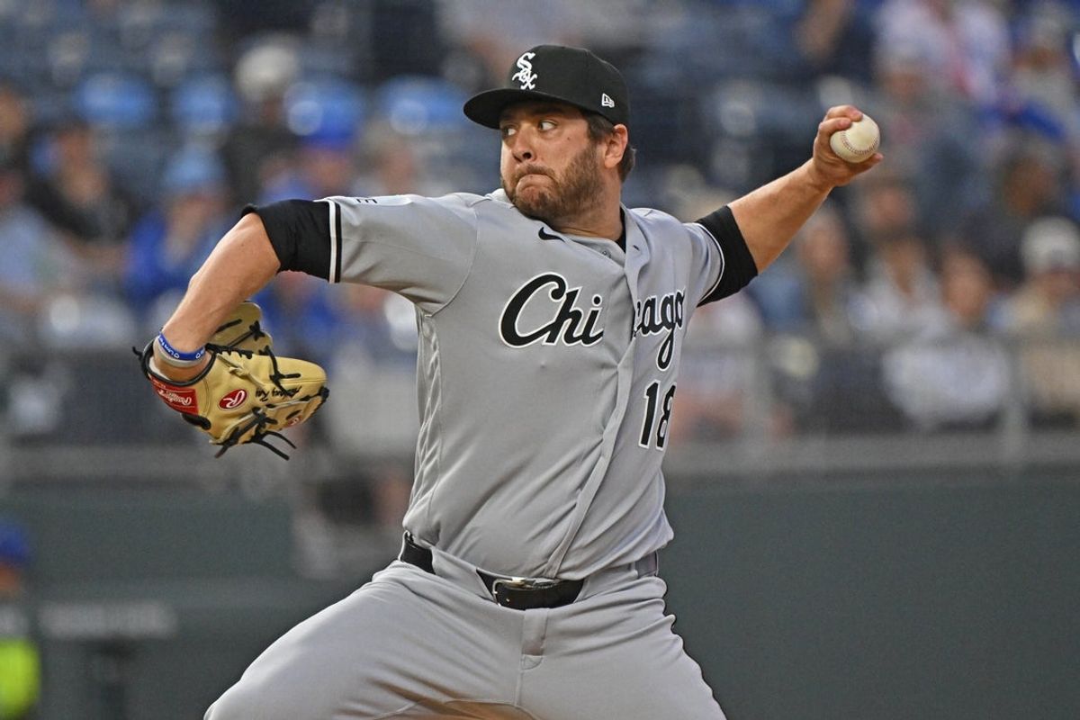 Apr 9, 2026; Kansas City, Missouri, USA;  Chicago White Sox starting pitcher Anthony Kay (18) throws a pitch in the first inning against the Kansas City Royals at Kauffman Stadium. Mandatory Credit: Peter Aiken-Imagn Images