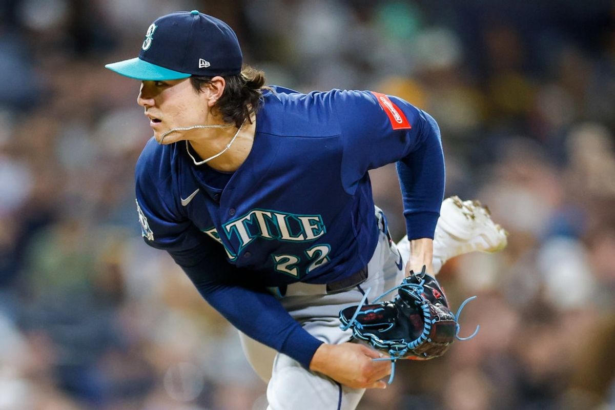 Apr 14, 2026; San Diego, California, USA; Seattle Mariners starting pitcher Bryan Woo (22) throws a pitch during the sixth inning against the San Diego Padres at Petco Park. Mandatory Credit: David Frerker-Imagn Images