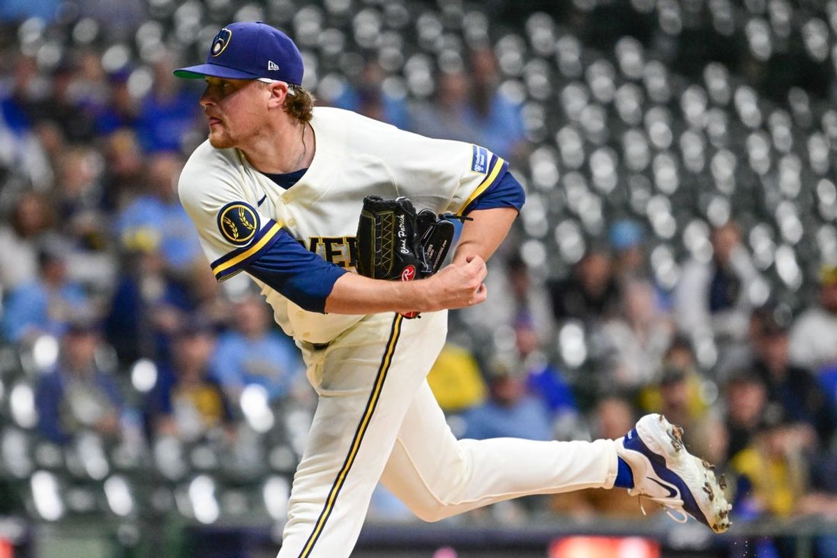 Apr 15, 2026; Milwaukee, Wisconsin, USA;  Milwaukee Brewers starting pitcher Chad Patrick (39) throws a pitch in the first inning against the Toronto Blue Jays at American Family Field. Mandatory Credit: Benny Sieu-Imagn Images