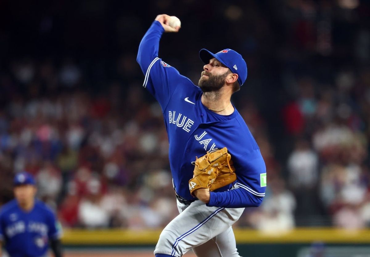 Apr 19, 2026; Phoenix, Arizona, USA; Toronto Blue Jays pitcher Tommy Nance against the Arizona Diamondbacks at Chase Field. Mandatory Credit: Mark J. Rebilas-Imagn Images