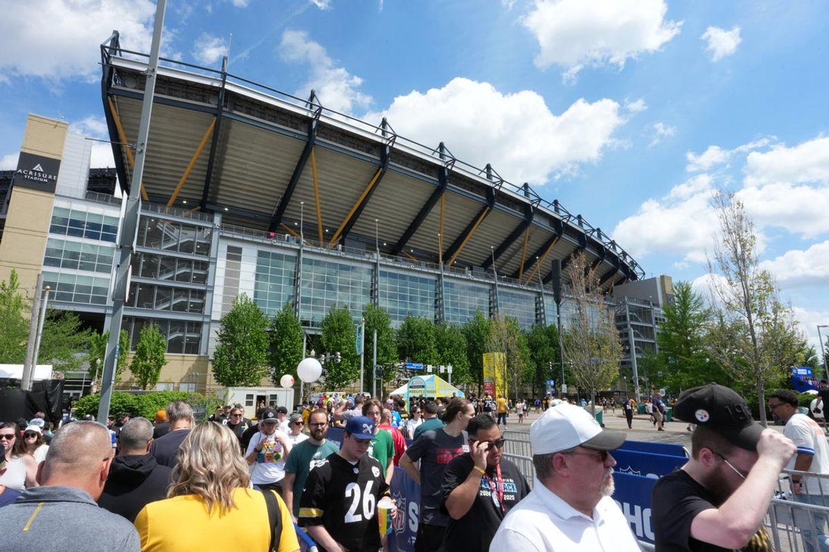 Apr 23, 2026; Pittsburgh, PA, USA; A general overall view of the 20267 NFL Draft at Acrisure Stadium. Mandatory Credit: Kirby Lee-Imagn Images