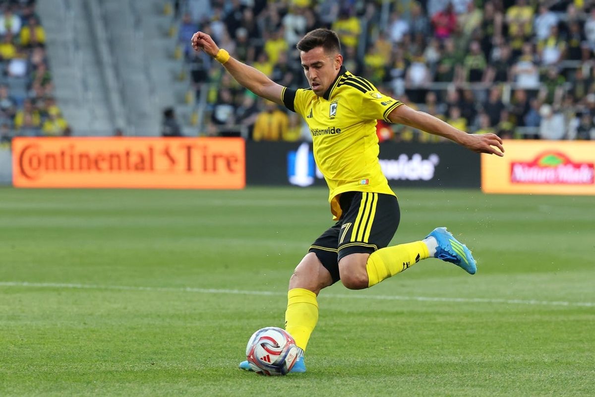 Apr 25, 2026; Columbus, Ohio, USA; Columbus Crew midfielder Dylan Chambost (7) kicks the ball during the first half against the Philadelphia Union at ScottsMiracle-Gro Field. Mandatory Credit: Joseph Maiorana-Imagn Images