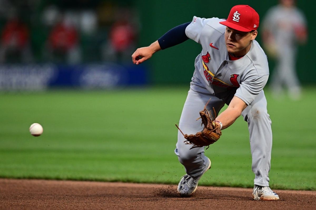 Apr 27, 2026; Pittsburgh, Pennsylvania, USA; St. Louis Cardinals second basemen JJ Wetherholt (26) fields a ball hit by Pittsburgh Pirates first baseman Spencer Horwitz (2) during the fifth inning at PNC Park. Mandatory Credit: David Dermer-Imagn Images