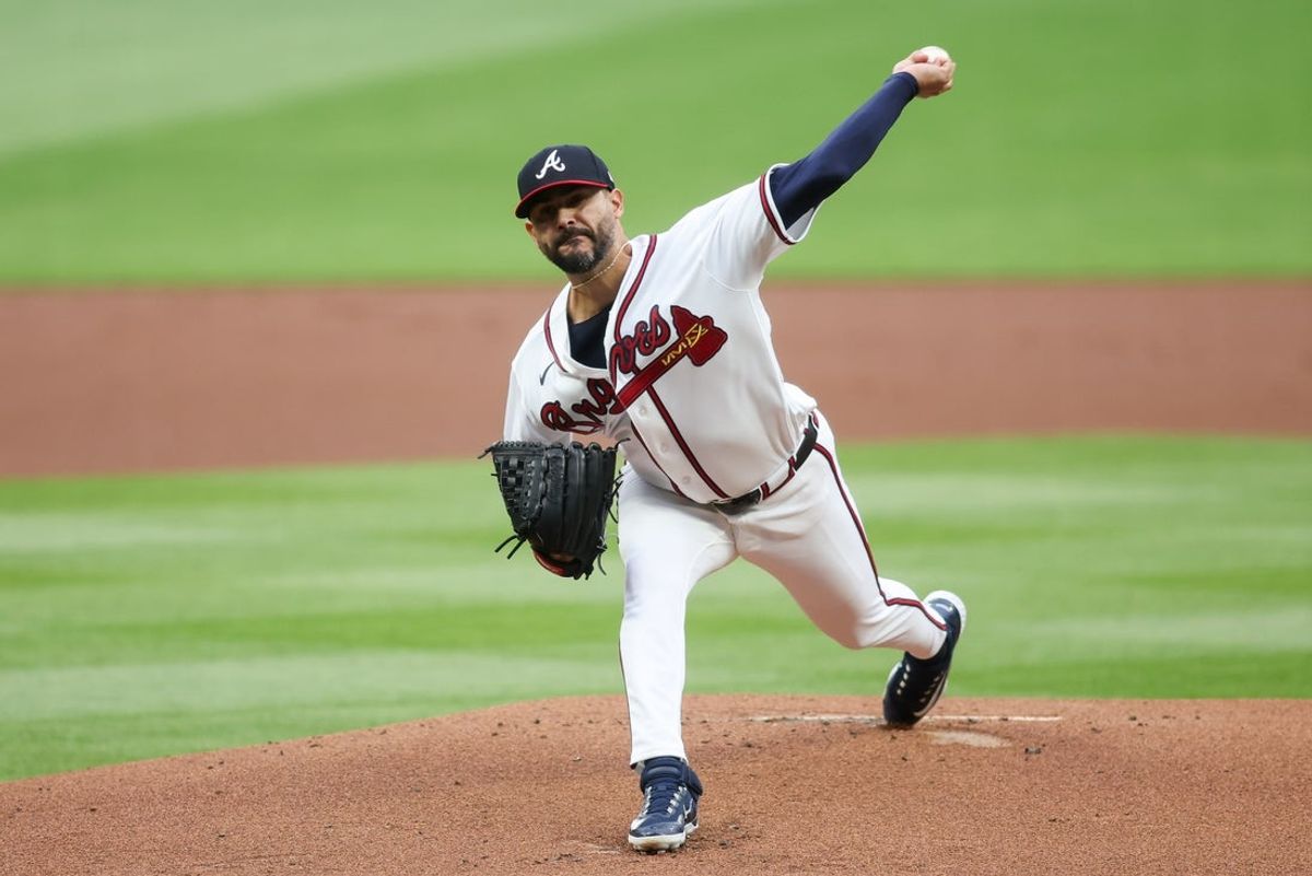 Apr 28, 2026; Atlanta, Georgia, USA; Atlanta Braves starting pitcher Martin Perez (33) throws against the Detroit Tigers in the first inning at Truist Park. Mandatory Credit: Brett Davis-Imagn Images