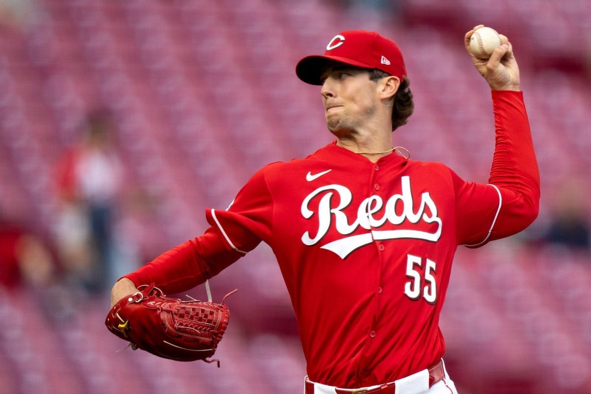 Cincinnati Reds pitcher Brandon Williamson (55) pitches in the first inning of the MLB baseball game between the Cincinnati Reds and the Colorado Rockies at Great American Ball Park in Cincinnati on Wednesday, April 29, 2026.