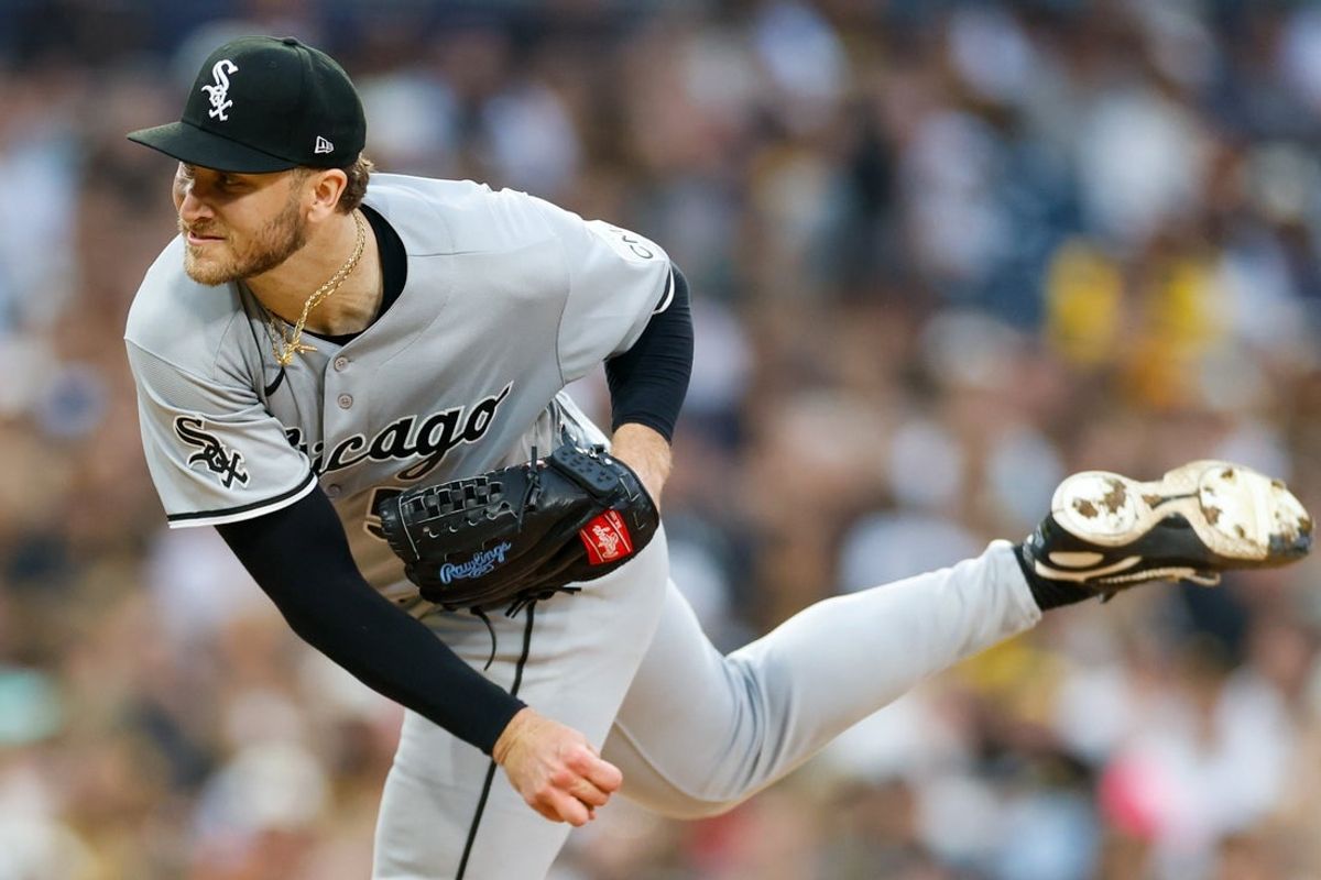May 2, 2026; San Diego, California, USA; Chicago White Sox starting pitcher Sean Burke (59) throws a pitch during the sixth inning against the San Diego Padres at Petco Park. Mandatory Credit: David Frerker-Imagn Images