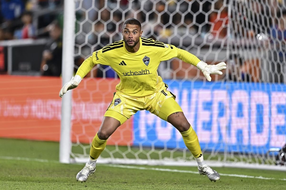 May 2, 2026; Houston, Texas, USA; Colorado Rapids goalkeeper Zack Steffen (1) watches the play during the second half against the Houston Dynamo at Shell Energy Stadium. Mandatory Credit: Maria Lysaker-Imagn Images