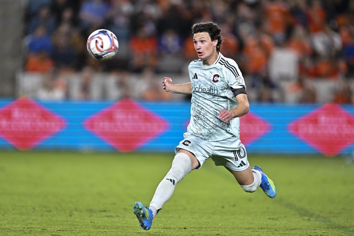 May 2, 2026; Houston, Texas, USA; Colorado Rapids midfielder Paxten Aaronson (10) attempts to control the ball during the second half against the Houston Dynamo at Shell Energy Stadium. Mandatory Credit: Maria Lysaker-Imagn Images