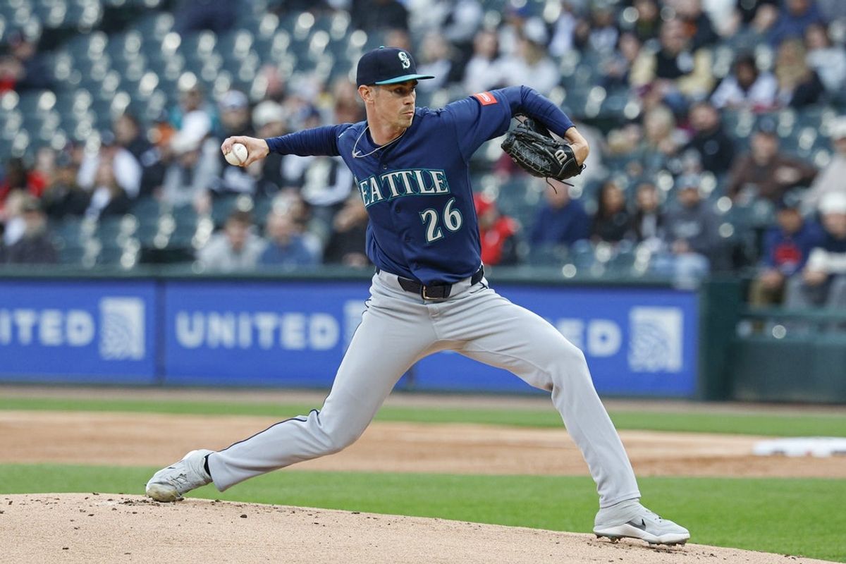 May 8, 2026; Chicago, Illinois, USA; Seattle Mariners starting pitcher Emerson Hancock (26) delivers a pitch against the Chicago White Sox during the first inning at Rate Field. Mandatory Credit: Kamil Krzaczynski-Imagn Images