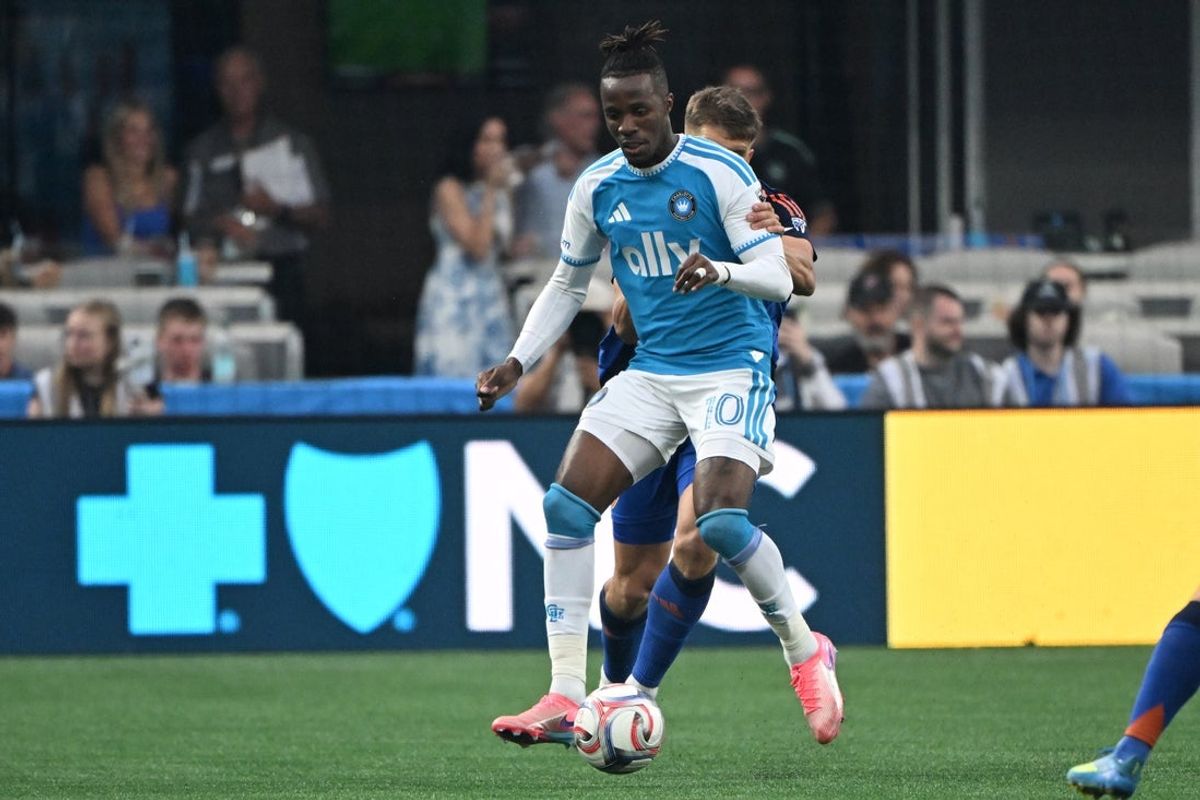May 9, 2026; Charlotte, North Carolina, USA; Charlotte FC forward Wilfried Zaha (10) with the ball in the first half at Bank of America Stadium. Mandatory Credit: Bob Donnan-Imagn Images