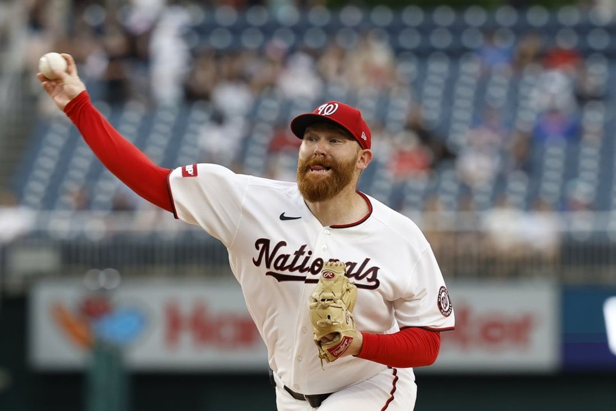 May 20, 2026; Washington, District of Columbia, USA; Washington Nationals starting pitcher Zack Littell (18) pitches against the New York Mets during the second inning at Nationals Park. Mandatory Credit: Geoff Burke-Imagn Images