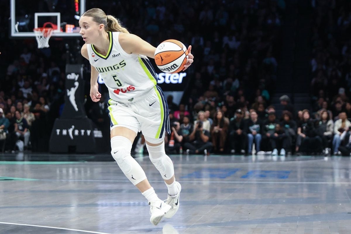 May 24, 2026; Brooklyn, New York, USA;  Dallas Wings guard Paige Bueckers (5) drives to the basket in the second quarter against the New York Liberty at Barclays Center. Mandatory Credit: Wendell Cruz-Imagn Images