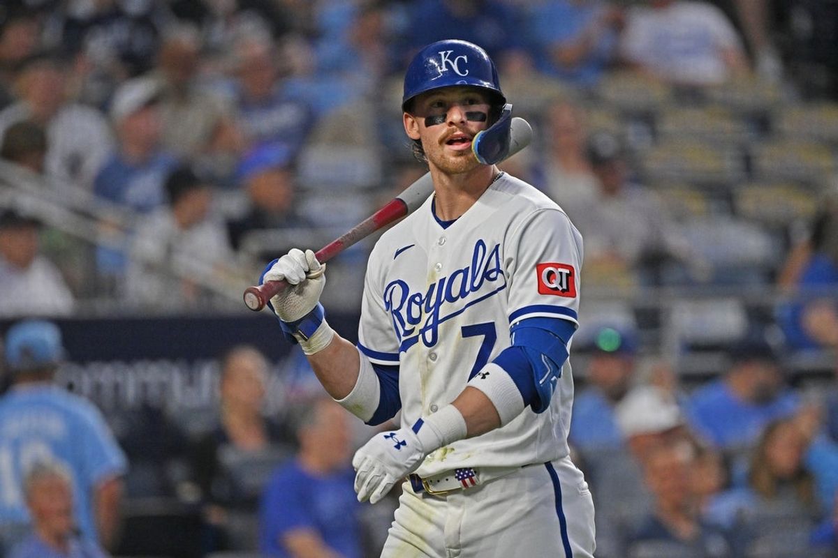 May 26, 2026; Kansas City, Missouri, USA;  Kansas City Royals shortstop Bobby Witt Jr. (7) walks back to the dugout after striking out in the sixth inning against the New York Yankees at Kauffman Stadium. Mandatory Credit: Peter Aiken-Imagn Images