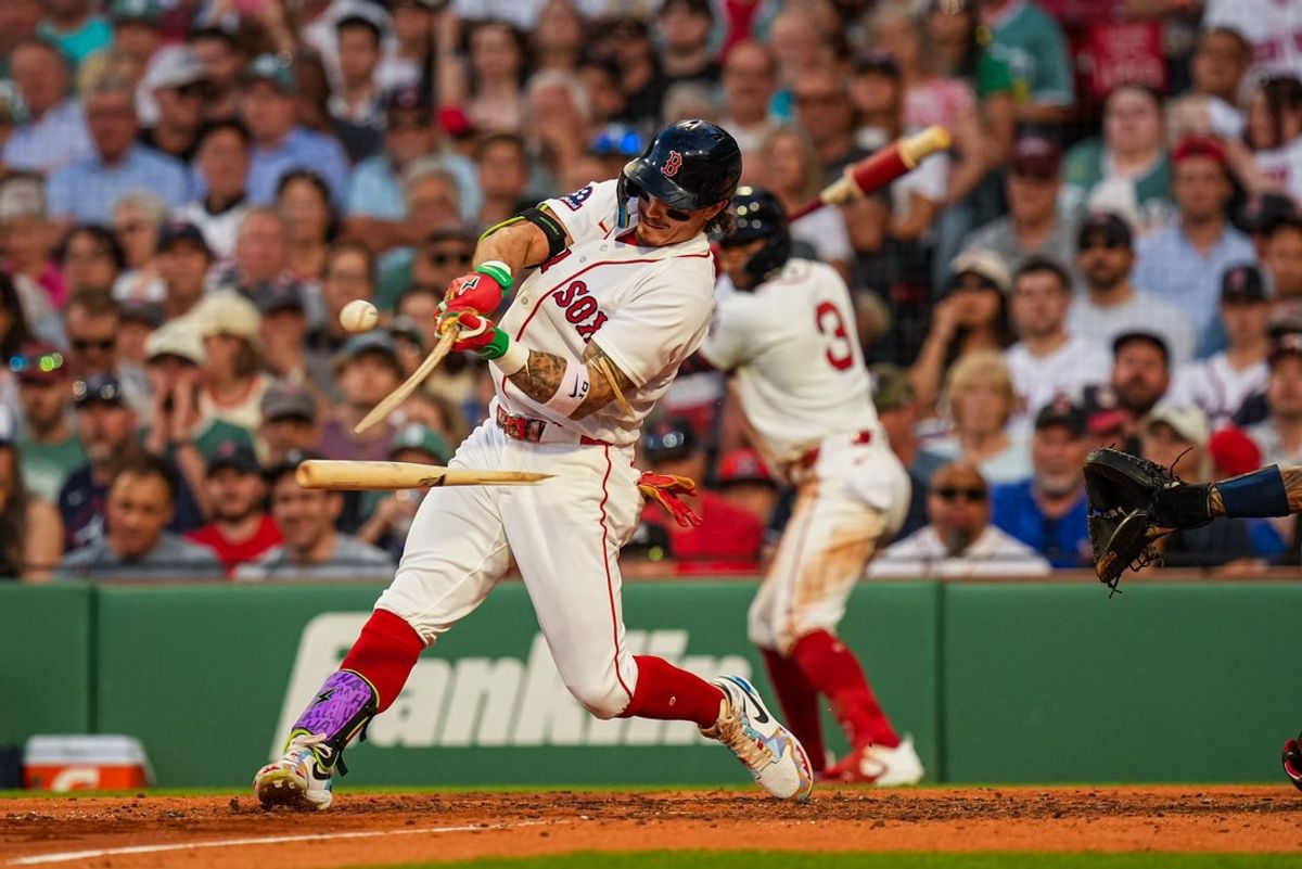May 27, 2026; Boston, Massachusetts, USA; Boston Red Sox left fielder Jarren Duran (16) singles to left field against the Atlanta Braves in the fourth inning at Fenway Park. Mandatory Credit: David Butler II-Imagn Images
