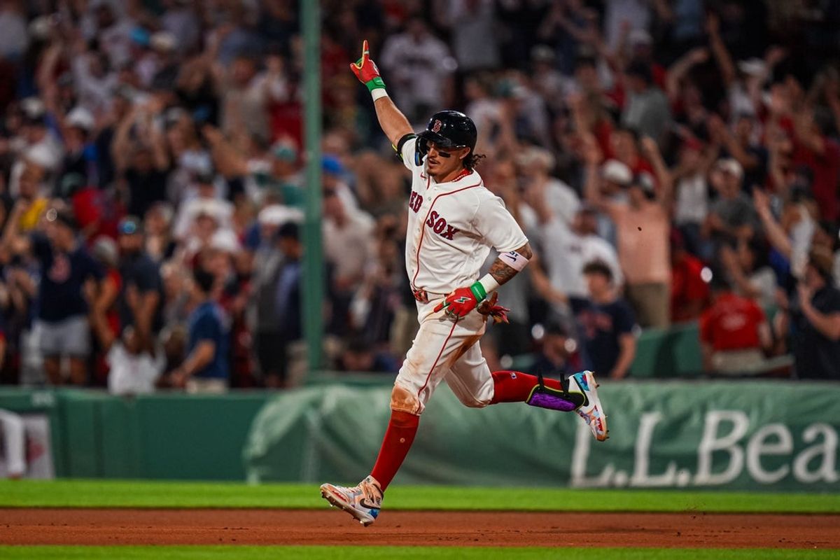 May 27, 2026; Boston, Massachusetts, USA; Boston Red Sox left fielder Jarren Duran (16) runs the bases after hitting a home run against the Atlanta Braves in the eighth inning at Fenway Park. Mandatory Credit: David Butler II-Imagn Images