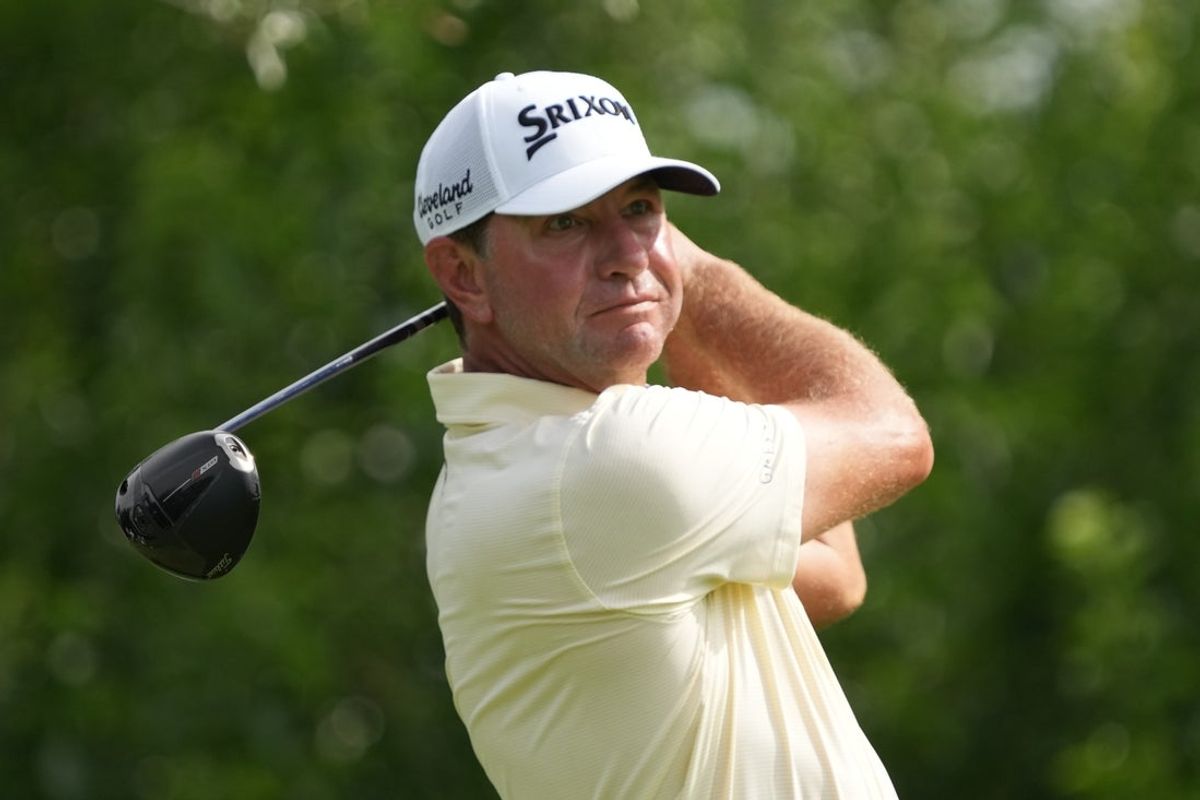 May 30, 2026; Fort Worth, Texas, USA; Lucas Glover plays his shot from the ninth tee during the third round of the Charles Schwab Challenge golf tournament. Mandatory Credit: Raymond Carlin III-Imagn Images