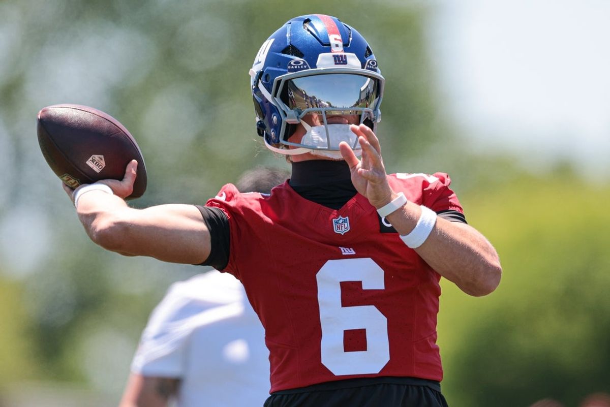 Jun 3, 2026; East Rutherford, NJ, USA;  New York Giants quarterback Jaxson Dart (6) throws the ball during organized team activities at Quest Diagnostics Training Center. Mandatory Credit: Vincent Carchietta-Imagn Images