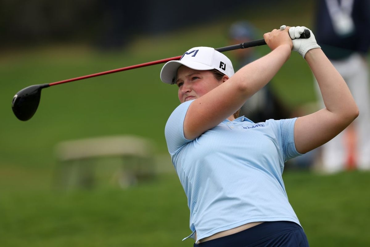 Jun 6, 2026; Pacific Palisades, California, USA;  Lottie Woad hits her tee shot from the 10th tee during the third round of the U.S. Women's Open golf tournament at Riviera Country Club. Mandatory Credit: Kiyoshi Mio-Imagn Images