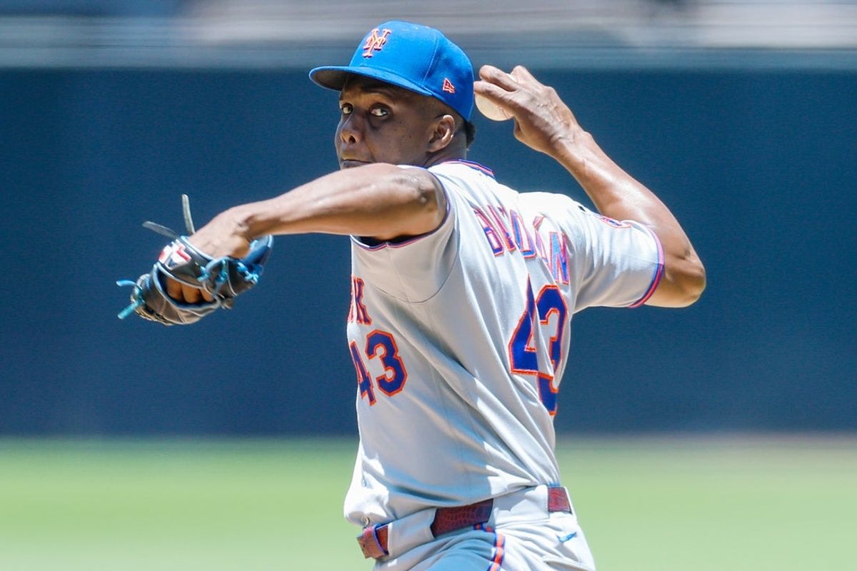 Jun 7, 2026; San Diego, California, USA; New York Mets starting pitcher Huascar Brazoban (43) throws a pitch during the first inning against the San Diego Padres at Petco Park. Mandatory Credit: David Frerker-Imagn Images