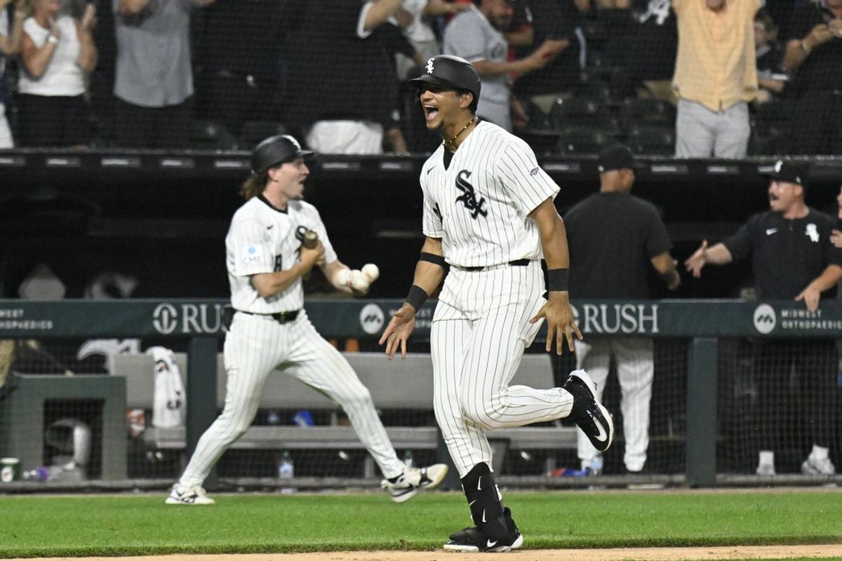 Jun 9, 2026; Chicago, Illinois, USA;  Chicago White Sox right fielder Braden Montgomery (24) yells as he approaches home plate after his walk off two run home run during the tenth inning against the Atlanta Braves at Rate Field. Mandatory Credit: Matt Marton-Imagn Images