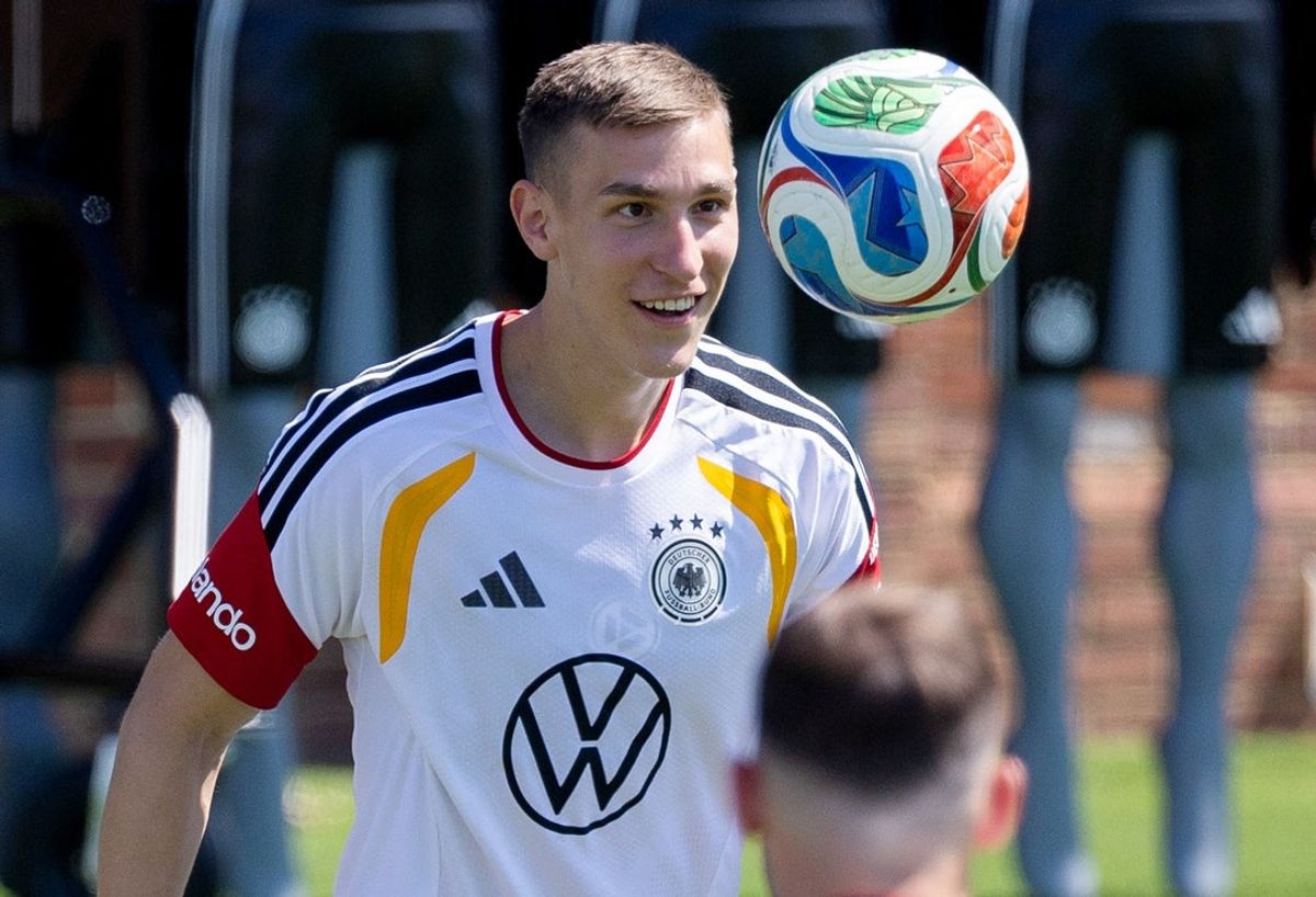 12 de junho de 2026; Winston-Salem, Carolina do Norte, EUA; Nico Schlotterbeck da Alemanha durante o treino. Crédito obrigatório: Scott Kinser-Imagn Images