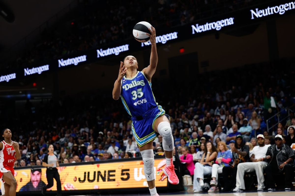 Jun 15, 2026; Arlington, Texas, USA; Dallas Wings guard Azzi Fudd (35) scores a layup against the Las Vegas Aces during the second half at College Park Center. Mandatory Credit: Chris Jones-Imagn Images