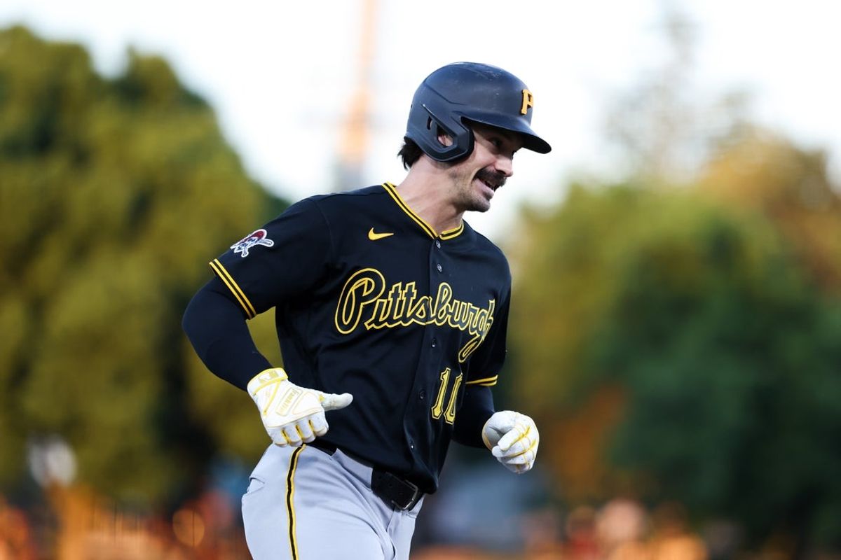 Jun 16, 2026; West Sacramento, California, USA; Pittsburgh Pirates left fielder Bryan Reynolds (10) rounds the bases after hitting a one run home run dsixth inning against the Athletics at Sutter Health Park. Mandatory Credit: Sergio Estrada-Imagn Images