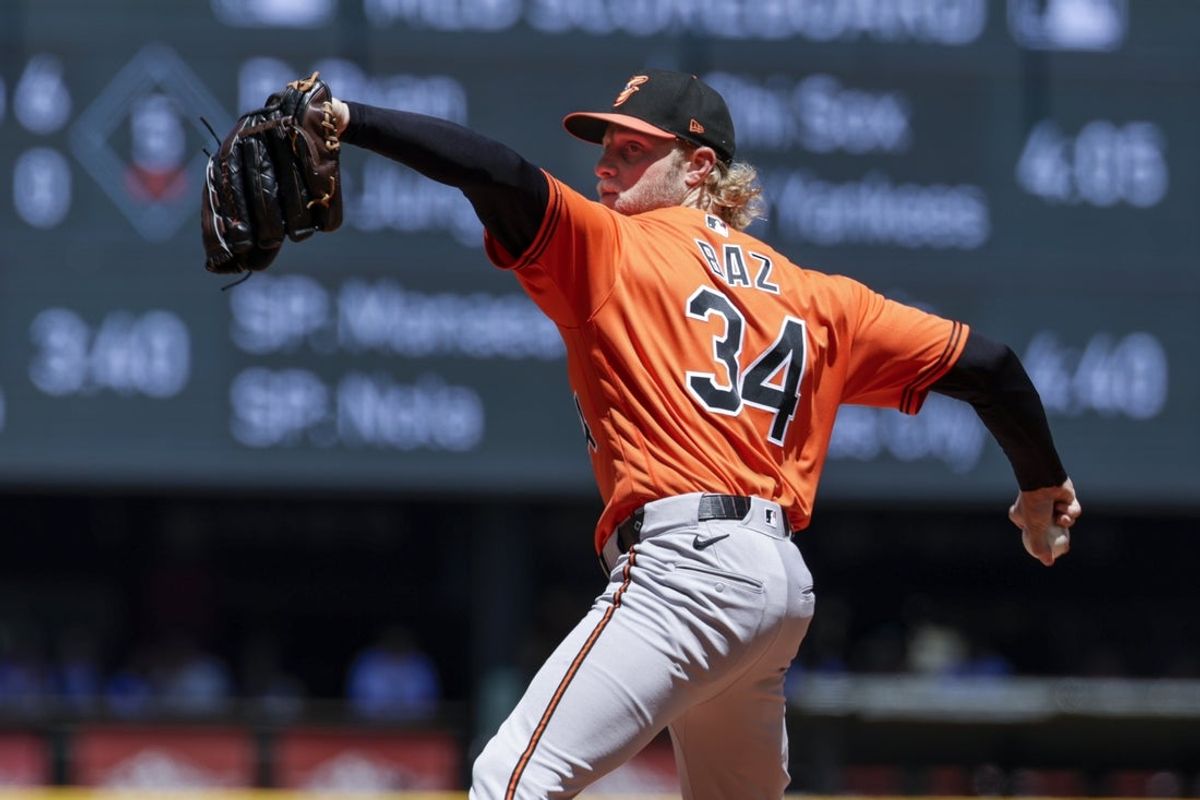 18 de junho de 2026; Seattle, Washington, EUA; O arremessador titular do Baltimore Orioles, Shane Baz (34), lança contra o Seattle Mariners durante o primeiro turno no T-Mobile Park. Crédito obrigatório: Joe Nicholson-Imagn Images
