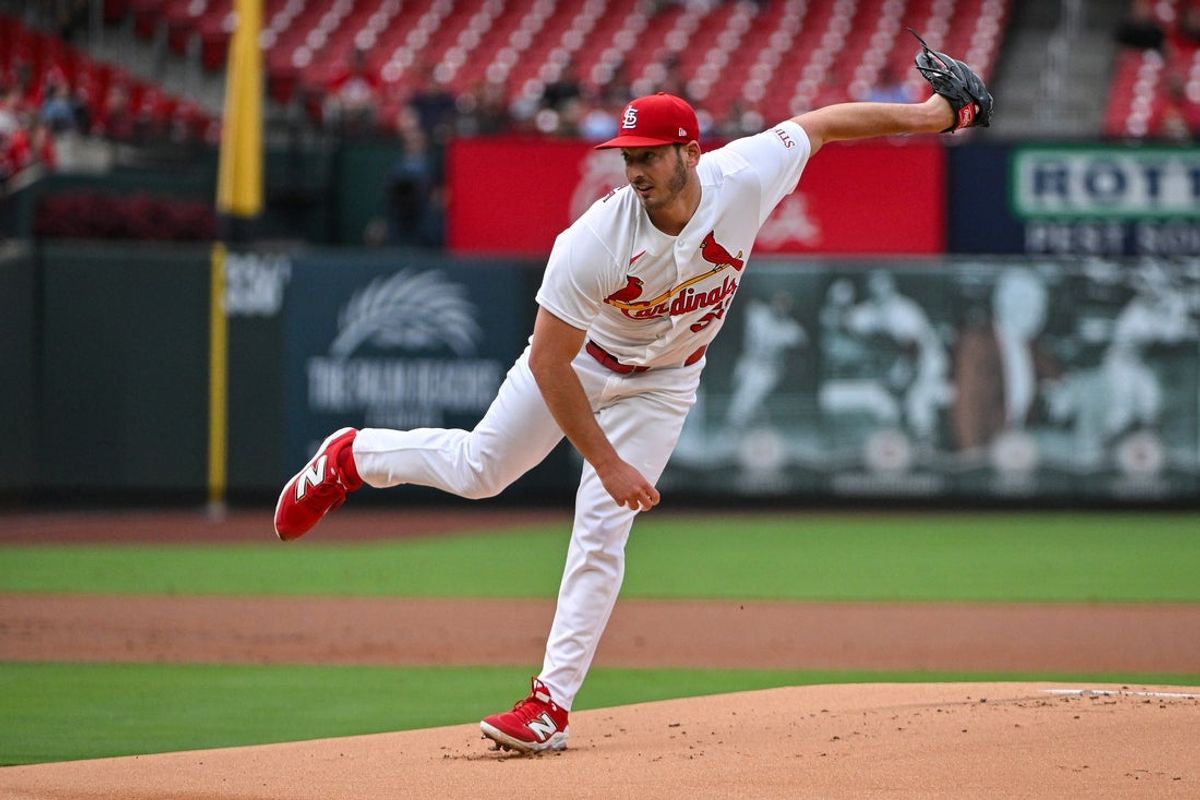 22 de junho de 2026; Louis, Missouri, EUA; O arremessador titular do St. Louis Cardinals, Andre Pallante (53), arremessa contra o Arizona Diamondbacks durante o primeiro turno no Busch Stadium. Crédito obrigatório: Jeff Curry-Imagn Images