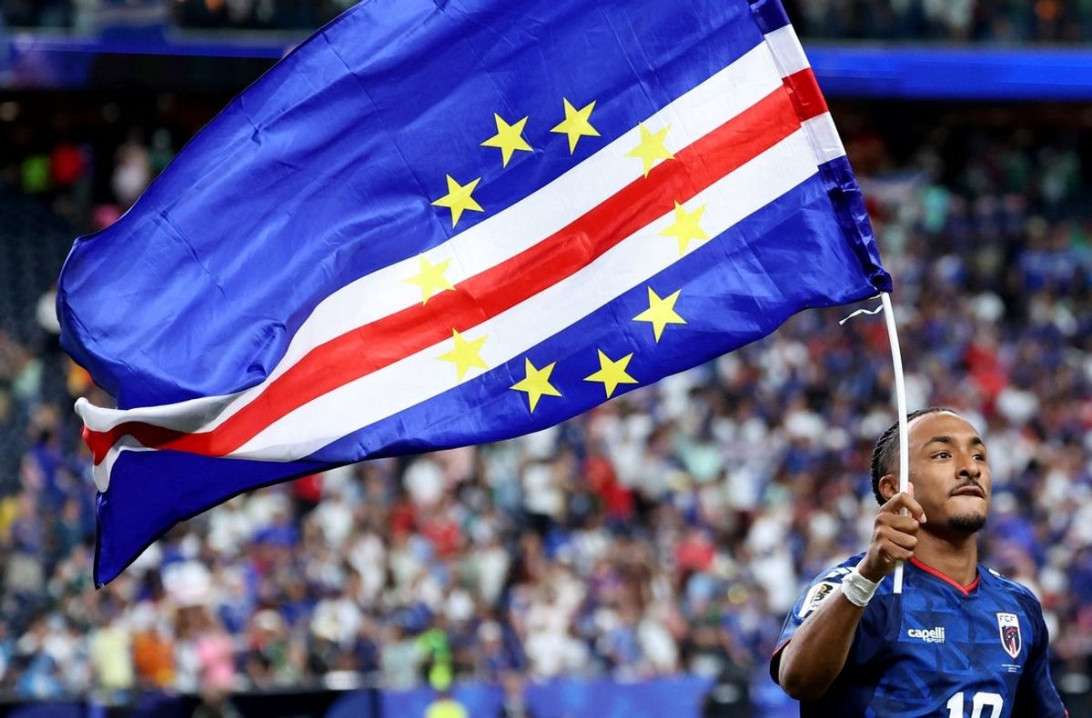 26 de junho de 2026; Houston, Texas, EUA; Dailon Livramento, de Cabo Verde, comemora após a partida a qualificação para a fase eliminatória da Copa do Mundo. Crédito obrigatório: Troy Taormina-Imagn Images