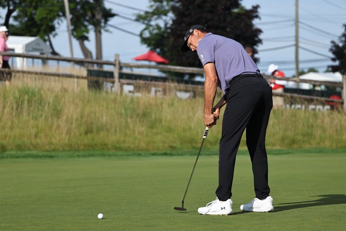 Jun 27, 2026; Cromwell, Connecticut, USA; Jordan Spieth on the practice green during the third round of the Travelers Championship golf tournament. Mandatory Credit: John Dufour-Imagn Images
