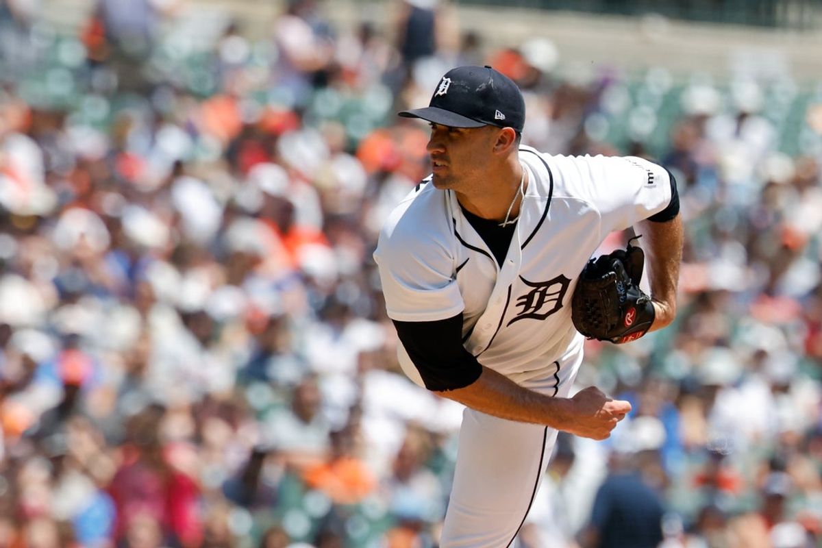 28 de junho de 2026; Detroit, Michigan, EUA; O arremessador do Detroit Tigers, Jack Flaherty (9), arremessa no primeiro turno contra o Houston Astros no Comerica Park. Crédito obrigatório: Rick Osentoski-Imagn Images