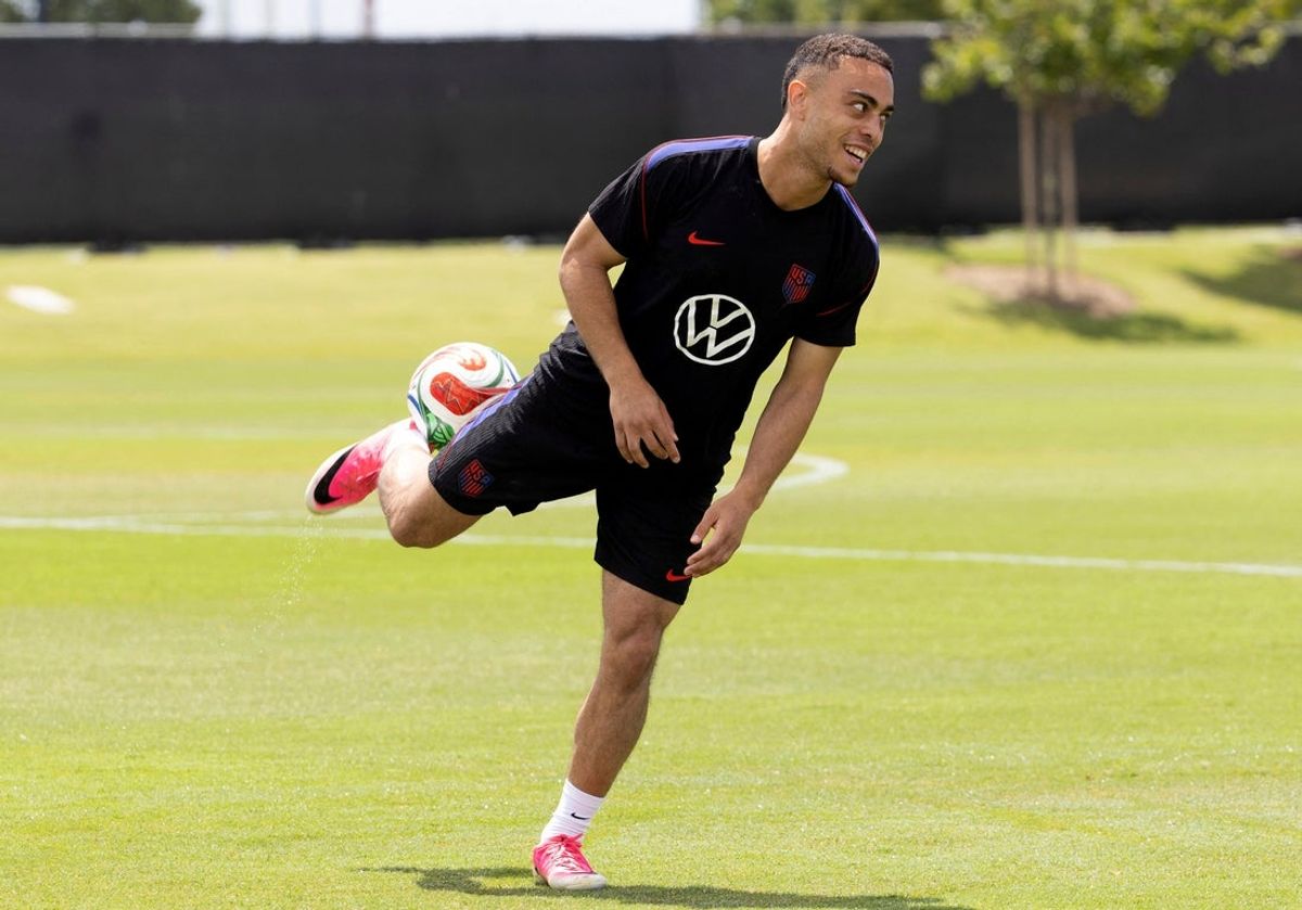 June 28, 2026; Irvine, California, U.S.; Sergino Dest of the U.S. during training.  Mandatory Credit: Bailey Holiver-Imagn Images