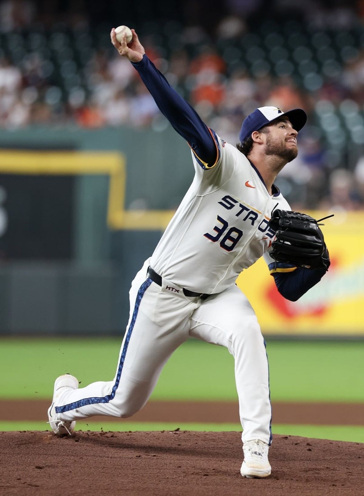 29 de junho de 2026; Houston, Texas, EUA; O arremessador titular do Houston Astros, Peter Lambert (38), arremessa contra o Minnesota Twins no primeiro turno no Daikin Park. Crédito obrigatório: Thomas Shea-Imagn Images