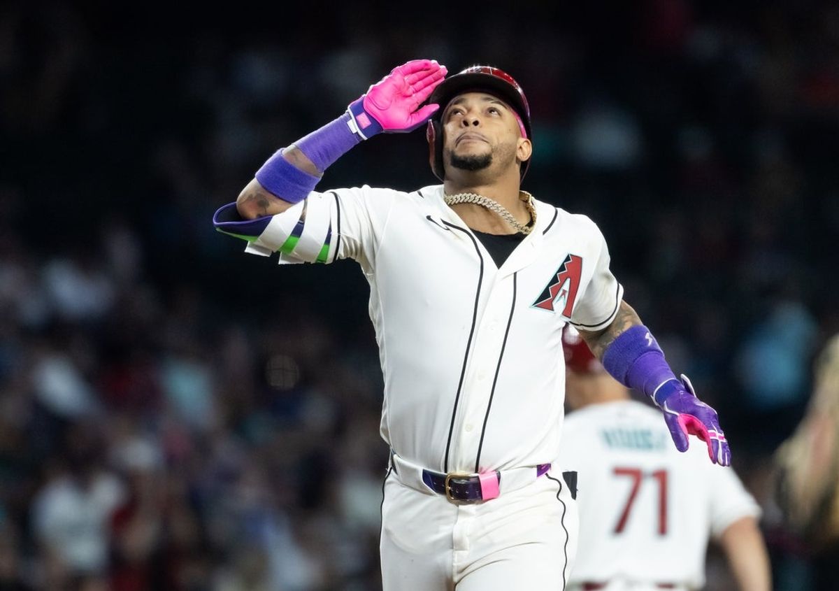 30 de junho de 2026; Phoenix, Arizona, EUA; O jogador da segunda base do Arizona Diamondbacks, Ketel Marte, comemora depois de fazer um home run solo na sexta entrada contra o San Francisco Giants no Chase Field. Crédito obrigatório: Mark J. Rebilas-Imagn Images