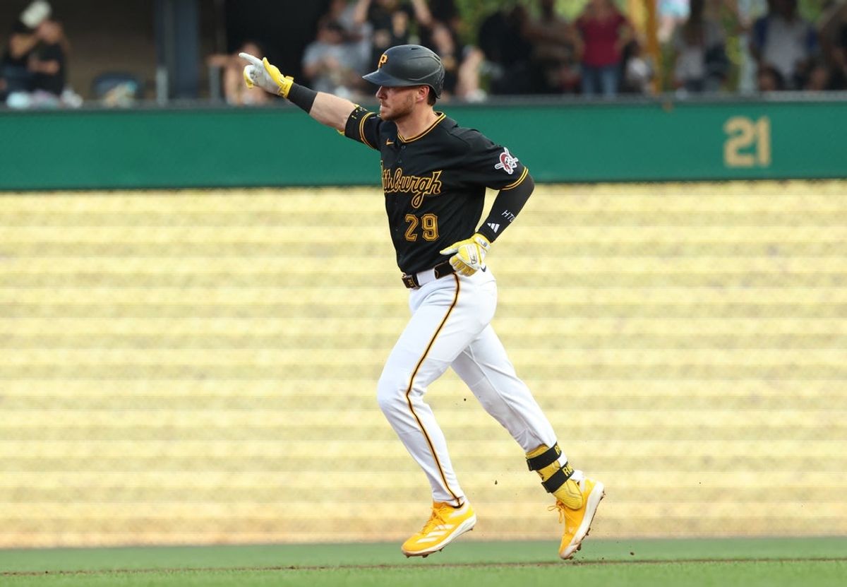 Jul 7, 2026; Pittsburgh, Pennsylvania, USA;  Pittsburgh Pirates first baseman Ryan O'Hearn circles the bases on a three-run home run against the Atlanta Braves during the third inning at PNC Park.