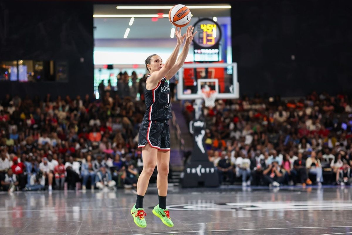 Jul 11, 2026; College Park, Georgia, USA; Portland Fire guard Teja Oblak (7) shoots against the Atlanta Dream in the fourth quarter at Gateway Center Arena at College Park. Mandatory Credit: Brett Davis-Imagn Images