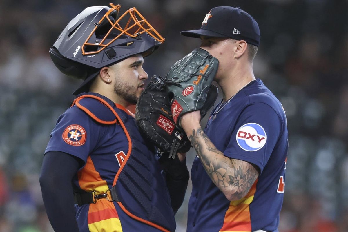 Jul 19, 2026; Houston, Texas, USA; Houston Astros catcher Yainer Diaz (21) talks wiht starting pitcher Hunter Brown (58) on the mound during the third inning against the Baltimore Orioles at Daikin Park. Mandatory Credit: Troy Taormina-Imagn Images