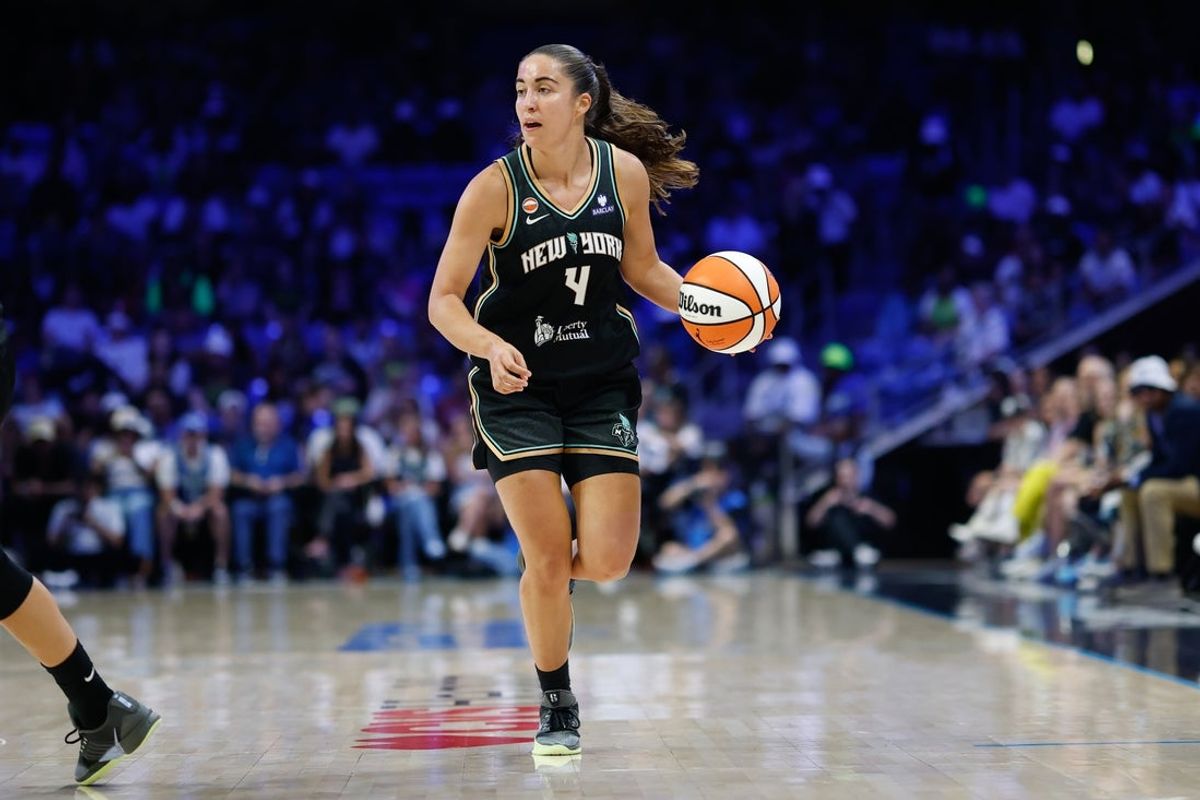 Jul 20, 2026; Arlington, Texas, USA;  New York Liberty guard Marine Fauthoux (4) dribbles the ball up court against the Dallas Wings during the first half at College Park Center. Mandatory Credit: Chris Jones-Imagn Images