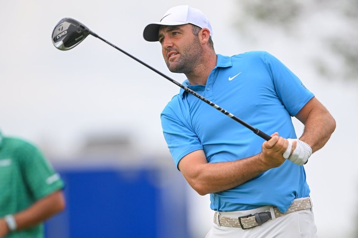 Scottie Scheffler begins the FedExCup Playoffs atop the standings.