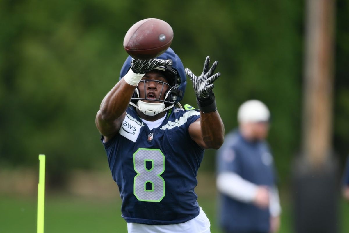 Rookie running back Jadarian Price makes his NFL debut -- and first start since high school -- for the Seahawks on Wednesday. Mandatory Credit: Steven Bisig-Imagn Images
