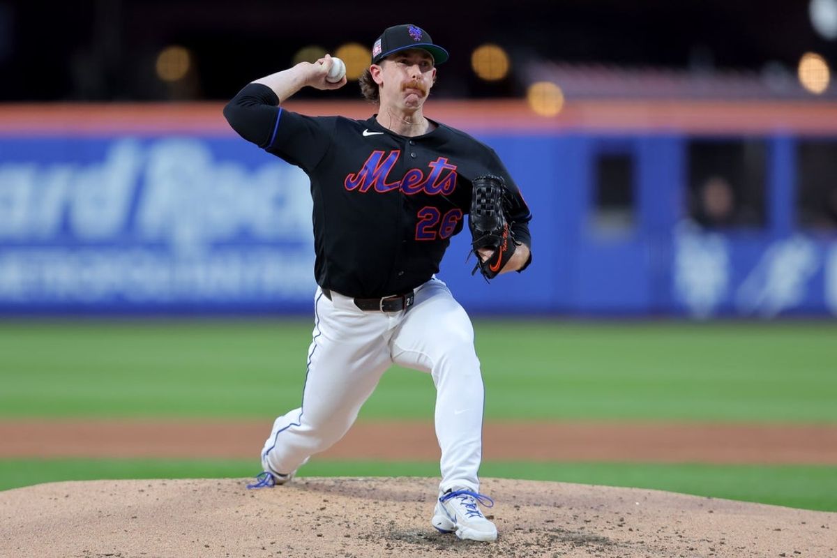 Jul 25, 2026; New York City, New York, USA; New York Mets starting pitcher Nolan McLean (26) pitches against the Los Angeles Dodgers during the third inning at Citi Field. Mandatory Credit: Brad Penner-Imagn Images