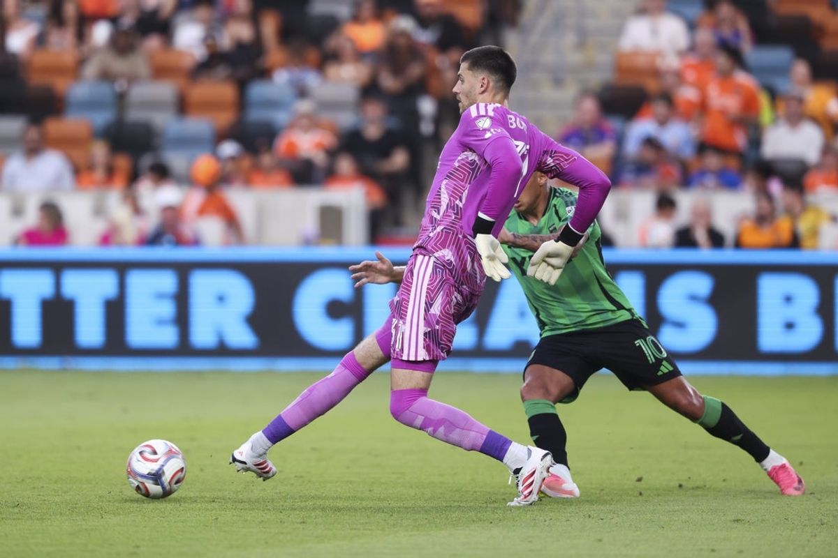 Jul 25, 2026; Houston, Texas, USA; Houston Dynamo FC goalkeeper Jonathan Bond (31) kicks the ball during the first half against the Austin FC at Shell Energy Stadium. Mandatory Credit: Troy Taormina-Imagn Images